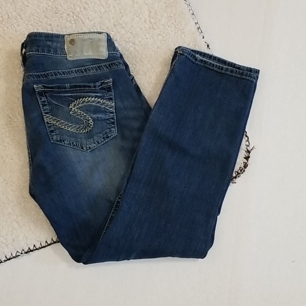 Silver Jeans Tuesday Low Capri Sz 27